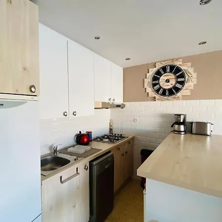 Apartament Grand Proche Du Port *